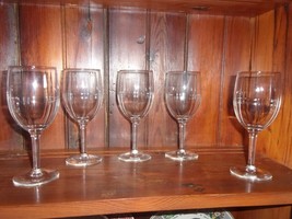 Set Of Five Tulip Design Wine Glasses Seven Inches Tall - £13.42 GBP