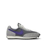 Authenticity Guarantee

Nike Daybreak SP 'Hyper Grape Mens Size 10 Women’s 11.5 - $89.10