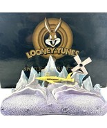Goebel Looney Tunes Spotlight Collection Duck Dodgers Planet X-Scape Base - $931.86 MXN