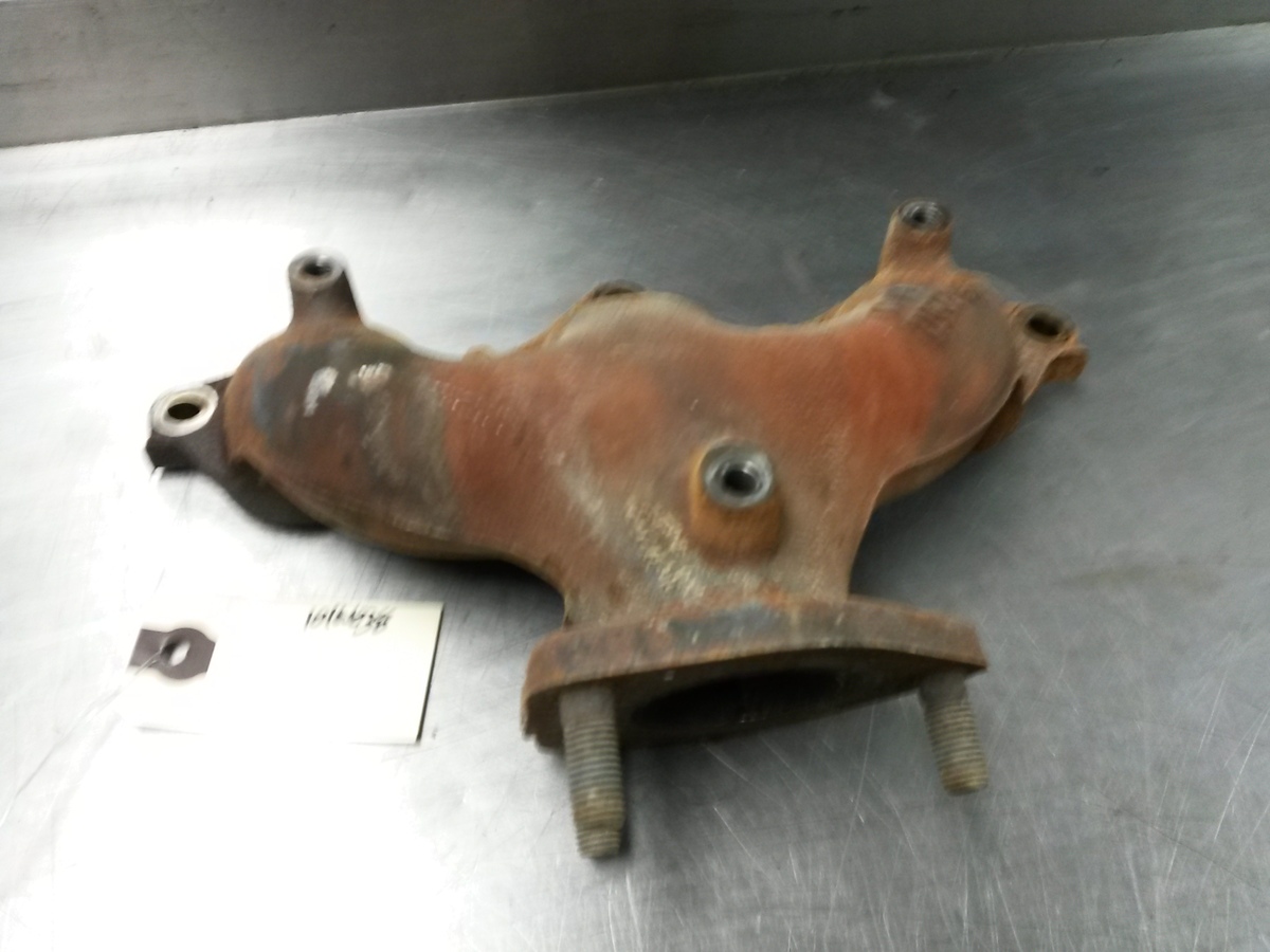 Left Exhaust Manifold For 00-02 Honda Accord  3.0 - $59.35