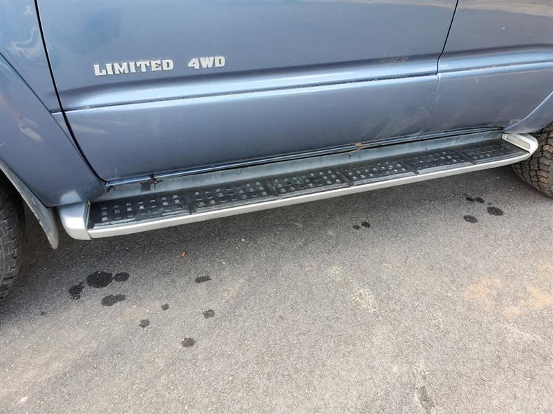 Primary image for 2004 Toyota 4Runner OEM Left Running Board Limited Silver Illuminated Entry