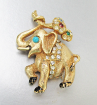 Cute ELEPHANT Holding Rhinestone Flowers Vintage Brooch Pin - $14.80