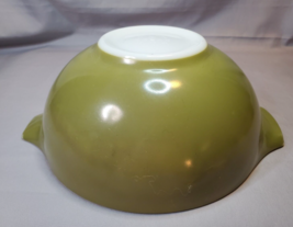 Pyrex Cinderella Bowl 443 Avocado Green 2.5 qt Mixing Serving Verde Vintage - £15.53 GBP