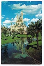 Florida Postcard Disney World Cinderella Castle Gothic Spires - £2.31 GBP