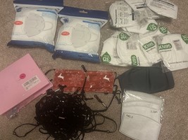 Lot of face masks and face masks accessories - $165.55 MXN