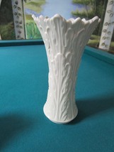 Compatible with Lenox VASE Woodland Collection Discontinued 8 1/2&quot; * - £50.51 GBP