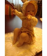 1980s Vintage Ashton-Drake Galleries Porcelain Bisque 6 1/2&quot; Doll Lisa - $1,191.76 MXN