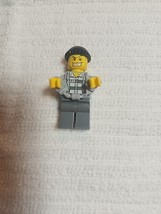 Lego Minifigure Prisoner With Handcuffs - $96.47 MXN