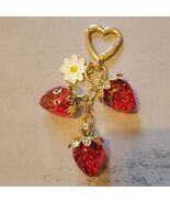 Strawberries and Enamel Daisy Keychain Bag Charm - $290.57 MXN