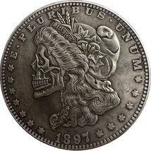 Medalla de fantasía inspirada en la calavera de la libertad de 1897 - $18.55 CAD