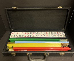 Mahjong Mah Jongg 162 Plastic Vinyl Tiles Racks Dice Case 10 Jokers Vintage - £97.15 GBP