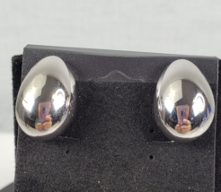 Vintage Signed Monet Egg Shape Silver Tone Clip On Earrings - €20,64 EUR