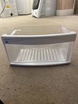 GE Refrigerator Ice Cube Maker - 200D4808p001 - £58.05 GBP