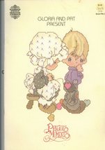 Vintage 1981Gloria and Pat Present Precious Moments cross stitch booklet - £3.13 GBP