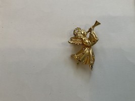 Gold Winged Angel Blowing Horn Clear Crystal Holiday Pin Brooch - $275.67 MXN