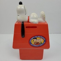 Vintage Snoopy Peanuts Dog House Coin Bank 7 x 4.25 inch - $394.19 MXN