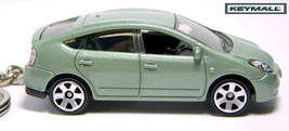 RARE Porte Cle Toyota Prius Hybrid vert Fashion NEW Keychain - £35.18 GBP