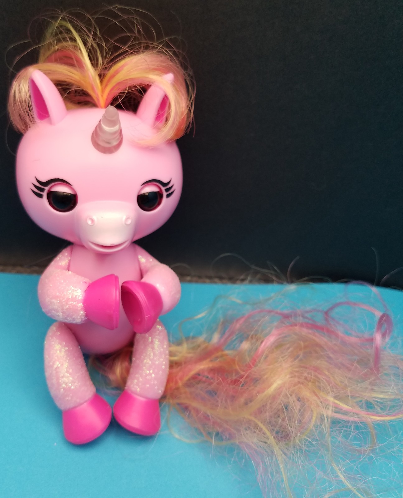 Jojo Fingerlings Pink Unicorn Works! - $9.99