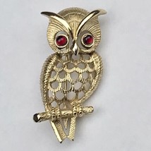 Owl Red Jeweled Eyes Gold Tone Brooch Pin Vintage Metal Brooch By Avon - £8.64 GBP