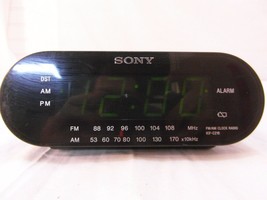 Sony Dream Machine ICF-C218 Wall Plug &amp; 3V Lithium Battery Backup Alarm Clock - £11.64 GBP