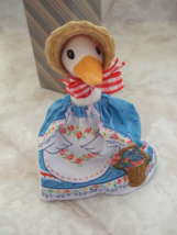 NEW IN BOX  AVON GIFT COLLECTION COUNTRY GOOSE DECANTER with CHARISMA  C... - £12.71 GBP
