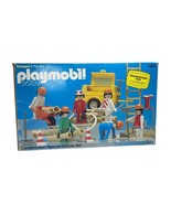 Vintage Playmobil Constuction Play Set 1203 Wheelbarrow Hard hats Concrete - $1,041.27 MXN