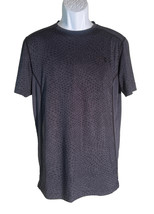 UNDER ARMOUR Short Sleeve Pull-Over Fitted Workout Shirt Black Small - $5.93