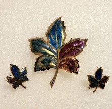 Set of Metal Maple Leaf Pin/Brooch Enamel w/Earrings - £19.65 GBP