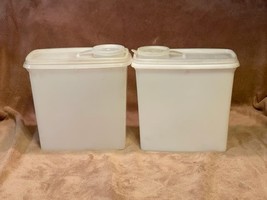 Vintage White Tupperware Store-n-Pour 2Qt Cereal Containers w/Lids(471-9, 469-6) - £15.77 GBP