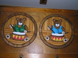 Pair of Pieced Painted Wood Teddy Bears Playing Drums Round Plaques Wall Hanging - £18.50 GBP