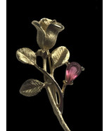 VTG. AVON GOLD TONE &amp; PINK PEAR RHINESTONE ROSE FLOWER/STEM BROOCH - $18.80 CAD