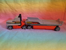 2002 Hot Wheels Mattel Semi Truck &amp; Dlider Tilt Bed Trailer Orange Wheat Co - £7.77 GBP