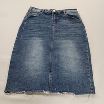 Inherit Clothing Company Women's Blue Cotton Blend Frayed Denim Skirt Size 7/8 image 10