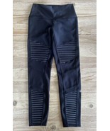 Alo yoga high waisted moto 7/8 Legging size Small - $62.22 CAD