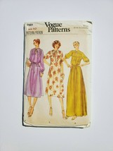 1970's Vintage Vogue 7001 Sewing Pattern Misses Size 10 Dress Top Skirt Uncut - $23.76