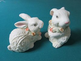 Pair of Compatible with White Rabbits Figurines Flower Necklace 4 and 5&quot; Tall - £43.00 GBP