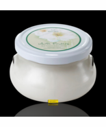 Body Shop - Body cream White Flowers  250 ml - $60.89 CAD