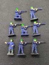 (8) Miniatures 1/72 Scale Infantry Holding Rifles  - $110.79 MXN