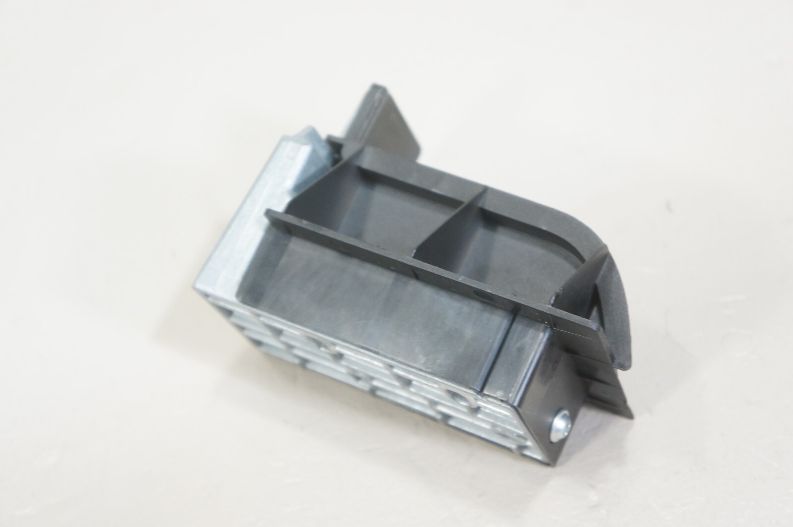 2007-2013 bmw x5 e70 rear left driver side roller blind shade bracket support Item image 10