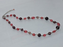 Vtg. Silver Chain 2 Shades Of Purple Hand Blown Faceted Glass Bead Necklace - £8.27 GBP