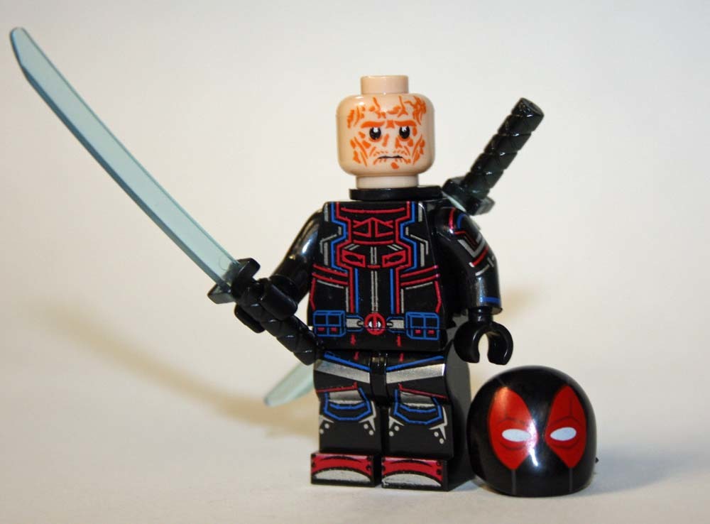 Minifigure Deadpool Tron Marvel Comic US Seller - $7.98
