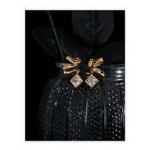 18K Gold Ribbon Square Stud Earring  bold, designer, statement, costume, stylish - £36.20 GBP