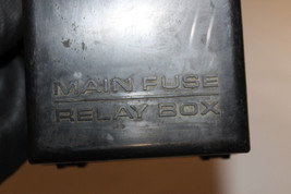 2002-2003 SUBARU WRX IMPREZA ENGINE BAY MAIN FUSE RELAY BOX LID COVER K1871 image 6