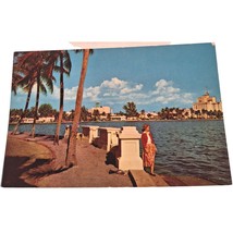 Postcard Beautiful Lake Front Drive West Palm Beach Florida Chrome Unposted - £5.52 GBP