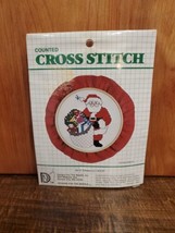 Santa Christmas Counted Cross Stitch Kit 3106 Designs For The Needle - $9.41