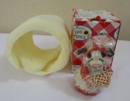 Mary's Moo Moos You're My Sweetie Pie Cow W/Cherry Pie Figure by Enesco Open Box - £19.34 GBP