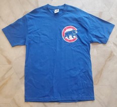 CHICAGO CUBS Simple Chest Logo Majestic Tag Men&#39;s T-Shirt Size Large Tshirt - £15.32 GBP