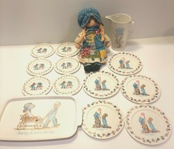 Vintage Holly Hobbie Children&#39;s Dishes 13 Piece Set and DOLL Chilton Toys  - £11.90 GBP
