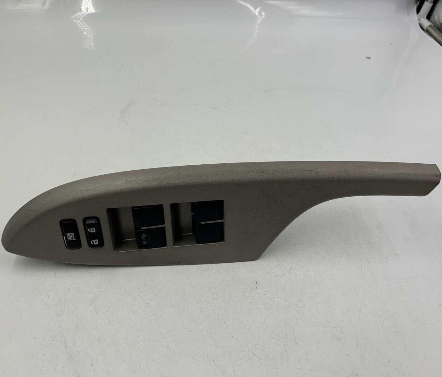2009-2013 Toyota Corolla Master Power Window Switch OEM A01B67006 - $35.99