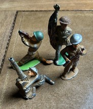 Vintage Barclay Lead Toy Soldiers Lot Of 4 Soldiers In Various Poses - £36.39 GBP